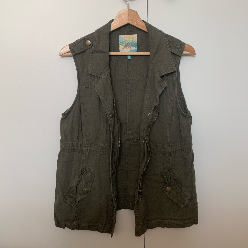 Green utility vest
